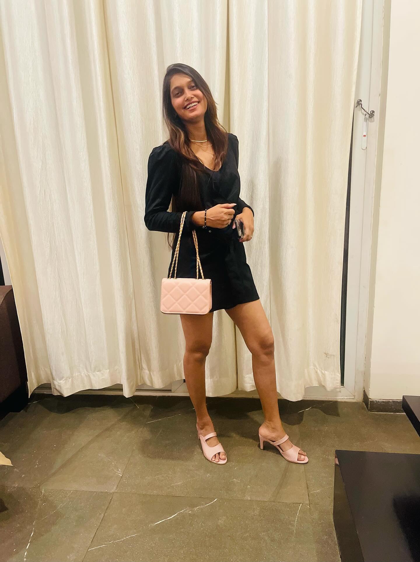 Royal rosy heels