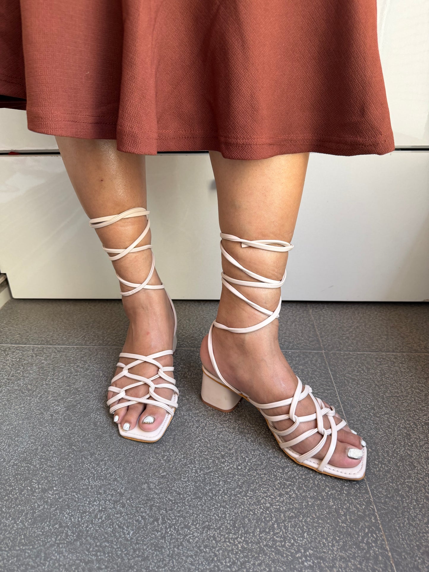 Beige Twist-Ella Tie Ups